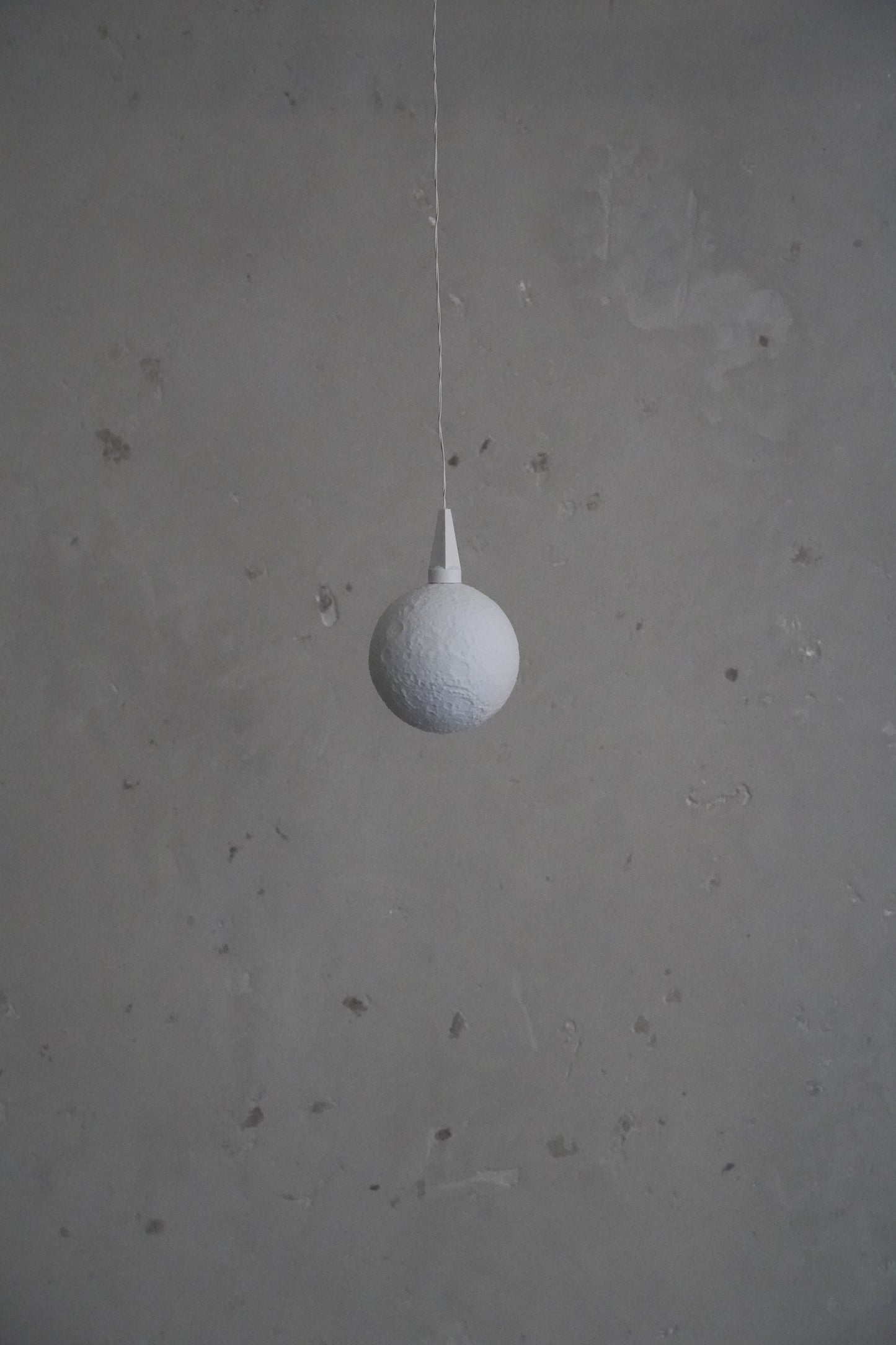 Leuchtkörper "zehn" - Mond grau